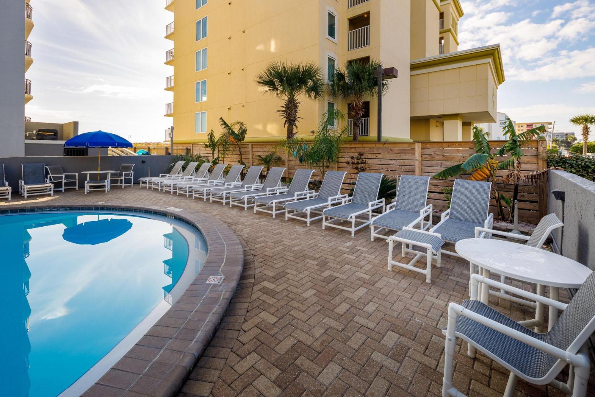 Nautilus 1201 - Gulf Front 2 Bedroom Huge Wrap Around Balcony 2Nd Floor! Fort Walton Beach Exterior photo