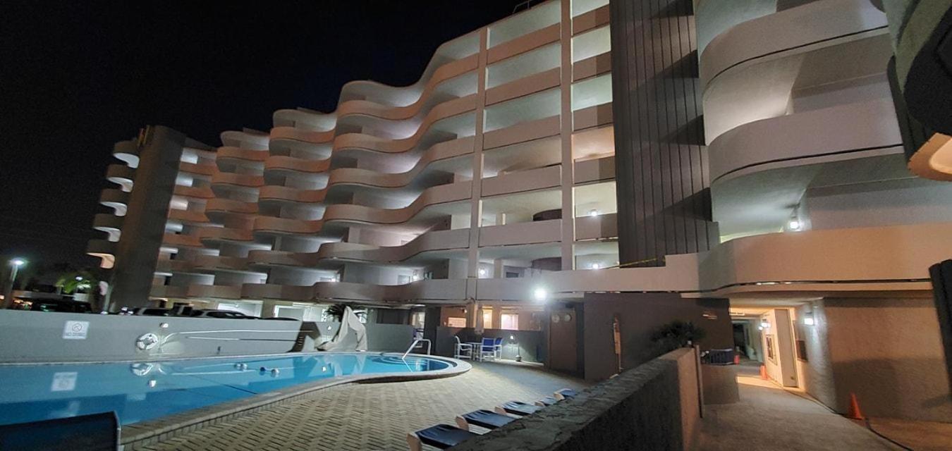 Nautilus 1201 - Gulf Front 2 Bedroom Huge Wrap Around Balcony 2Nd Floor! Fort Walton Beach Exterior photo