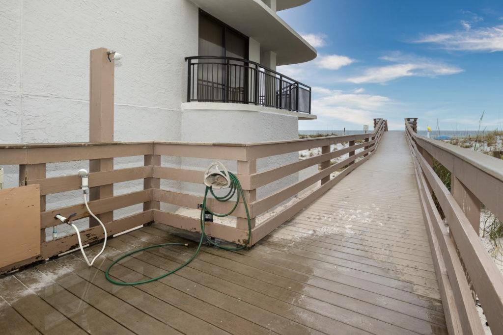 Nautilus 1201 - Gulf Front 2 Bedroom Huge Wrap Around Balcony 2Nd Floor! Fort Walton Beach Exterior photo